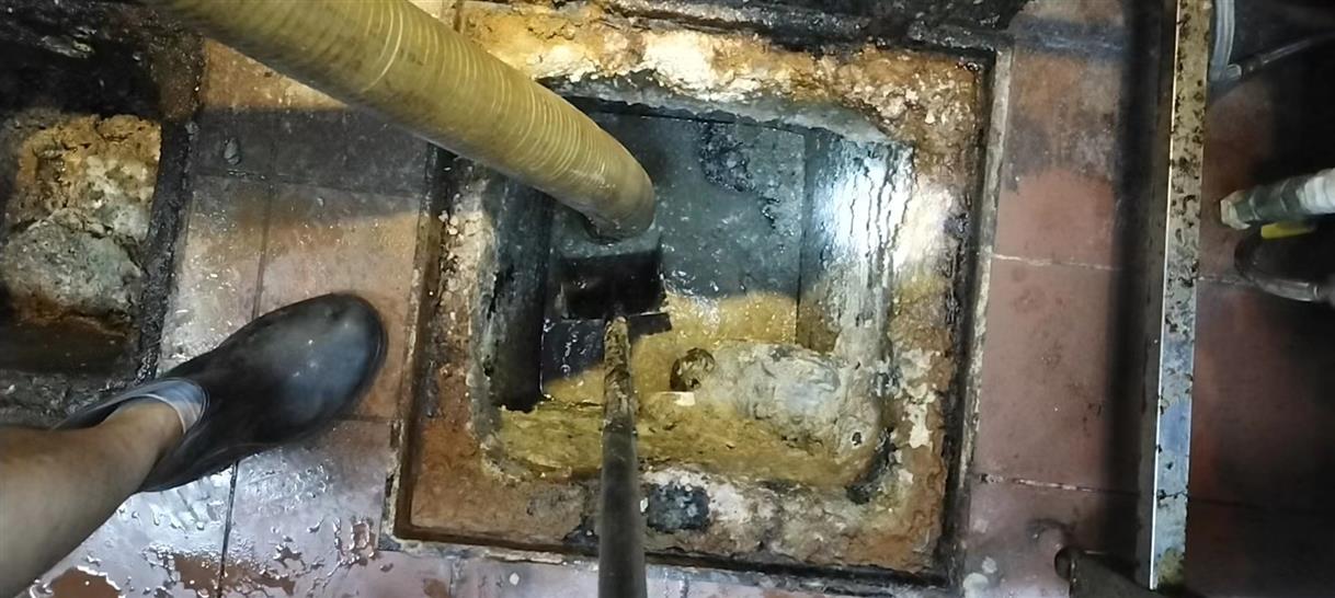 灵石污水池清理一般都有毒气,怎么预防中毒呢?